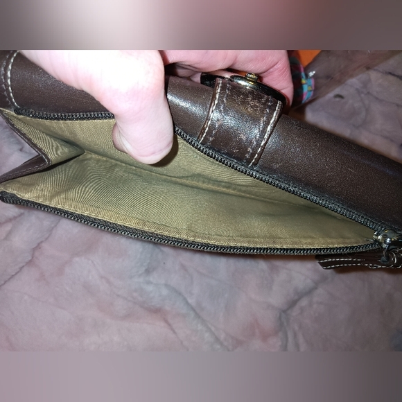 Coach Silver Buckle Leather Brown & Tan Wallet - Picture 6 of 16